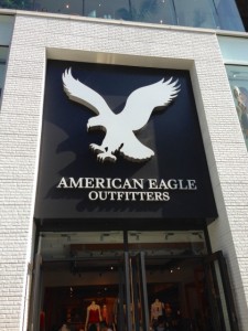 AMERICAN EAGLE OUTFITTERS　外観