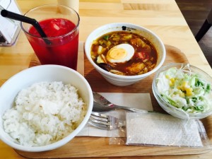 ベリーベリースープ 鶏肉と１日分野菜の北海道スープカレー 蔬菜鸡肉咖喱