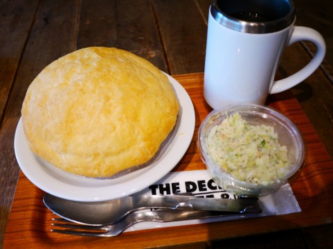【原宿・北参道】 THE DECK COFFEE&PIE（ザ・デックコーヒーアンドパイ）バターチキンカレーパイ 牛油鸡肉咖喱派