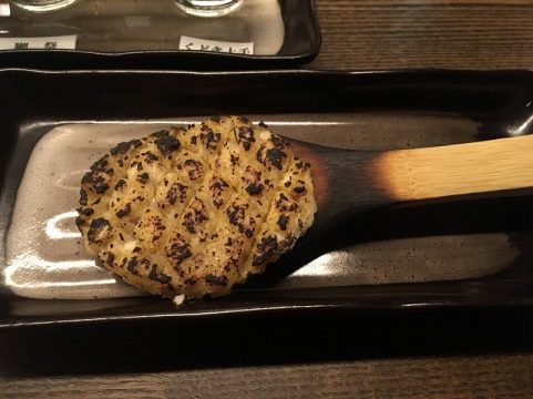 原宿の蕎麦屋で日本酒