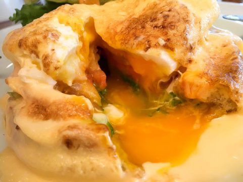 エッグベネディクト