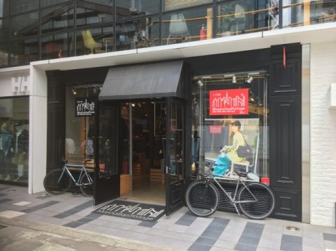 メッセンジャーバッグ