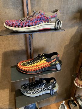 ウォーターシューズ