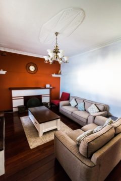 リビングテーブル