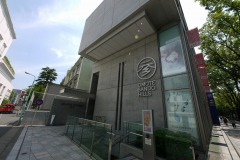 表参道ヒルズ