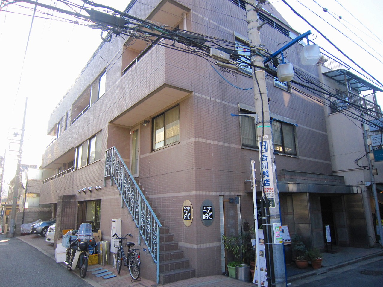 アロバール南青山の建物情報表参道(東京都港区南青山三丁目73)