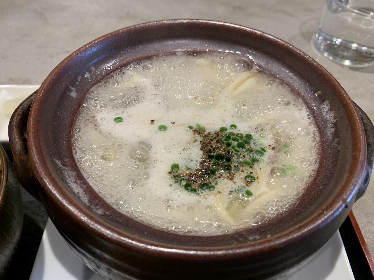 テールスープのチャンポン麺（白） テールスープのチャンポン麺（白）