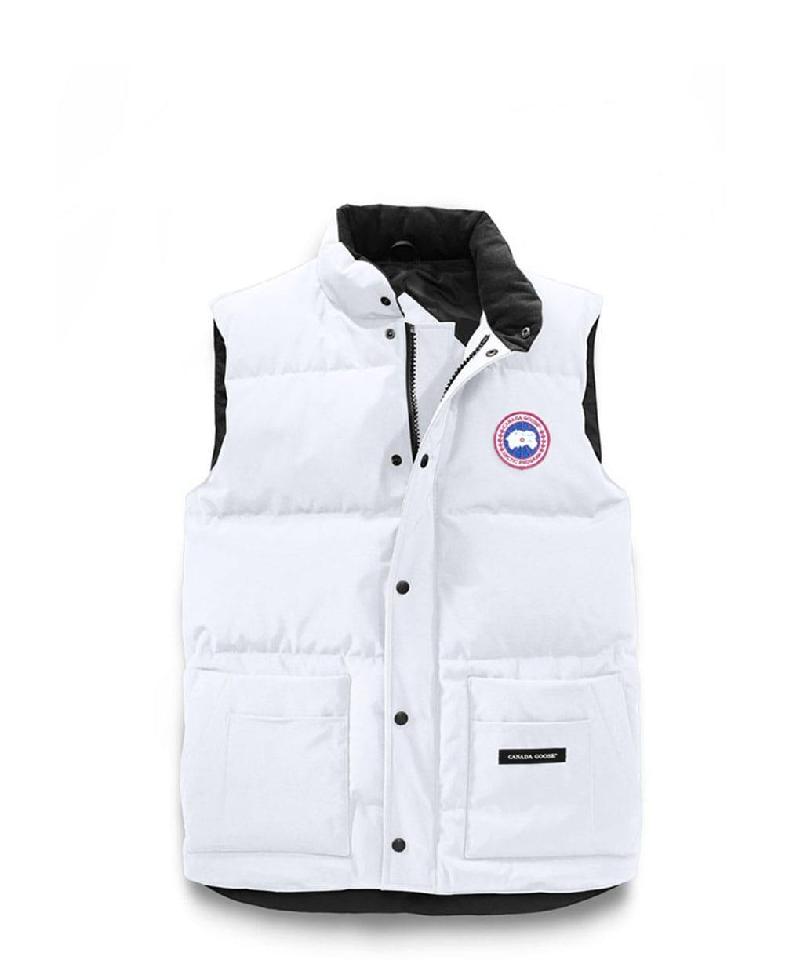 FREESTYLE CREW VEST PBI 出典：https://www.canadagoose.jp