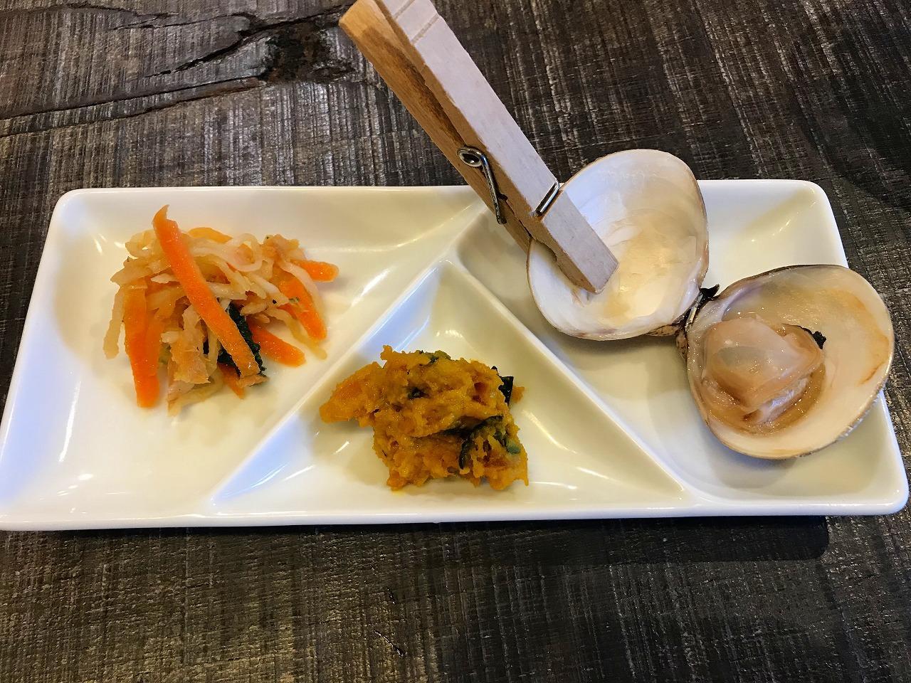 贅沢!!ハマグリと渡り蟹のボンゴレロッソビスクパスタ 前菜