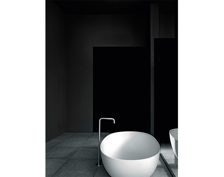 バスルーム 出典：https://www.interiors-inc.jp/products/bath_room/