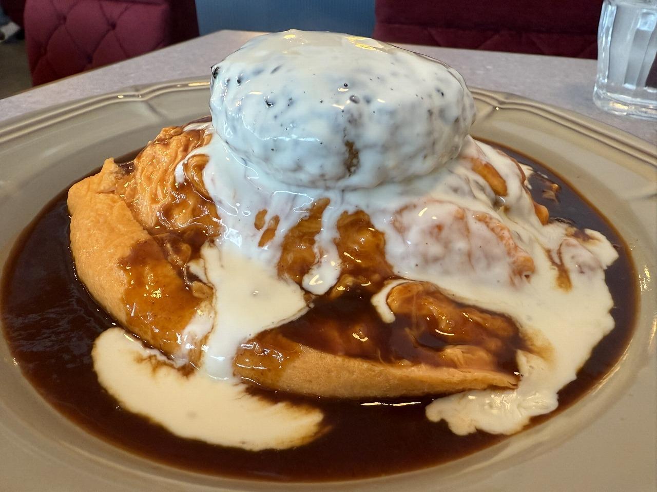 ダブルチーズハンバーグオムライス ダブルチーズハンバーグオムライス