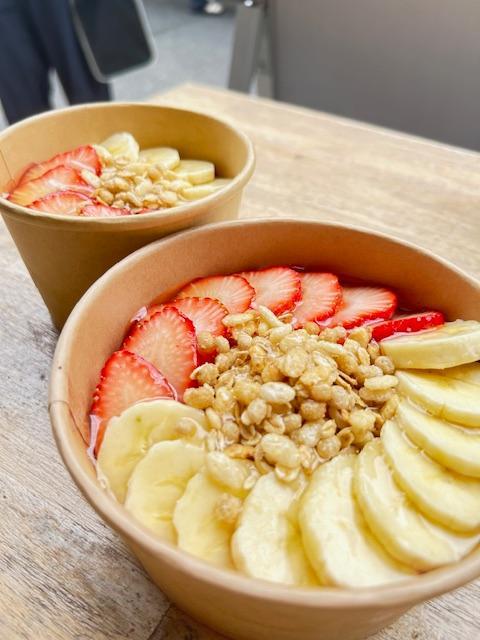 アサイーボウル（Acai Bowl) アサイーボウル（Acai Bowl)