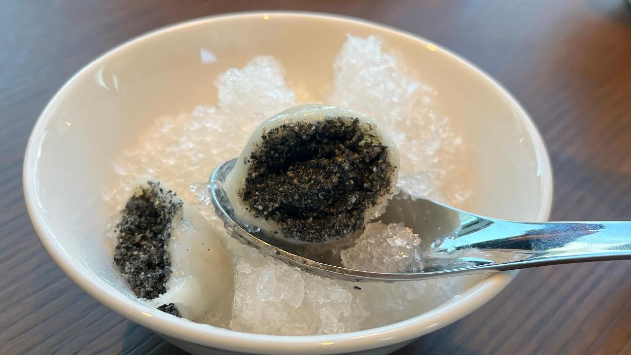 ゴマ&ピーナッツ団子のかき氷 ゴマ&ピーナッツ団子のかき氷