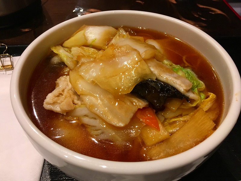 五目タン麺