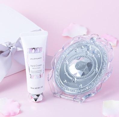 出典：https://www.jillstuart-floranotisjillstuart.com/site/jillstuart/g/gJLS0272/