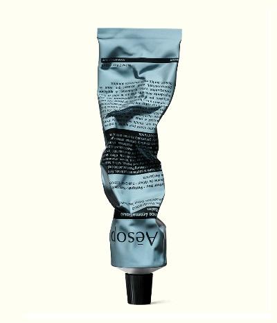 出典：https://www.aesop.com/jp/p/body-hand/hand-and-body-gifts/reverence-aromatique-hand-balm/