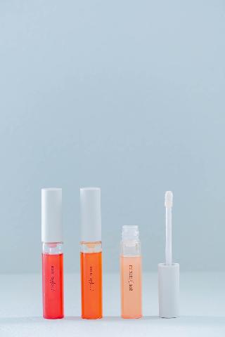 出典：https://beautylibrary.jp/collections/all/products/ng_treatmentlipmore