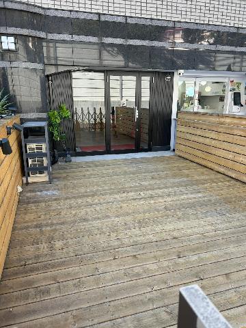 外観、デッキ