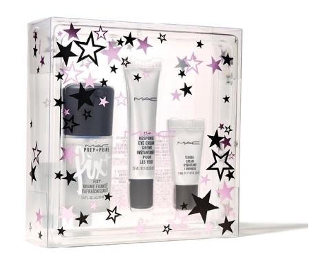 出典:https://www.maccosmetics.jp/product/13845/71260/makeup/star-calling-face-kit