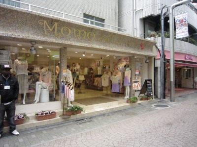 MOMO 原宿店