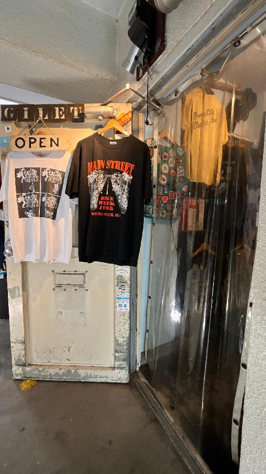 gilet antiques（ジレ アンティークス）